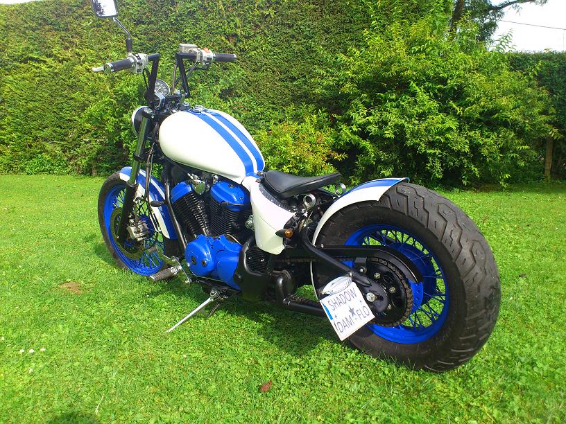 exemple moto bleu RAL5002